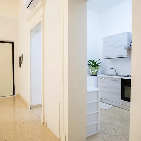 Corner Cavour 아파트 사사리