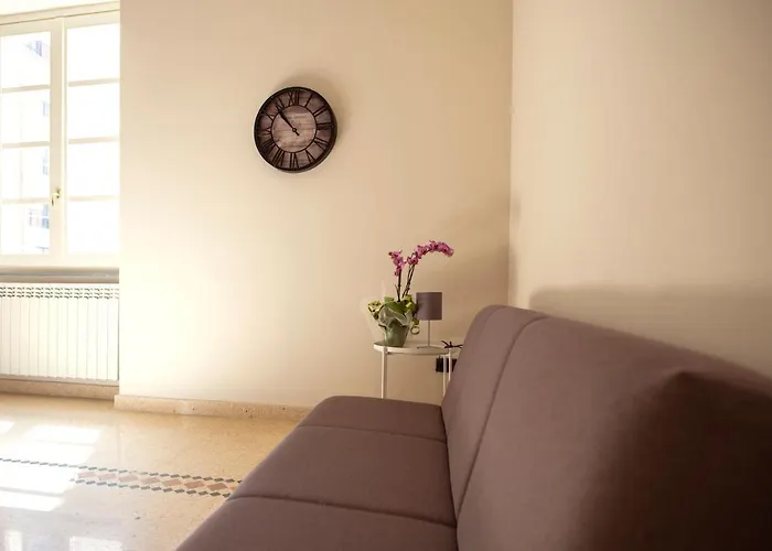 Corner Cavour 萨萨里